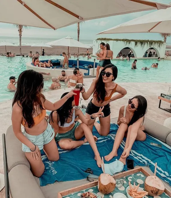 Index (6) | Café del Mar Bali